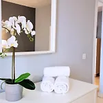 Calendula 1ºlinea Mar 아파트호텔 칼레타 데 세보