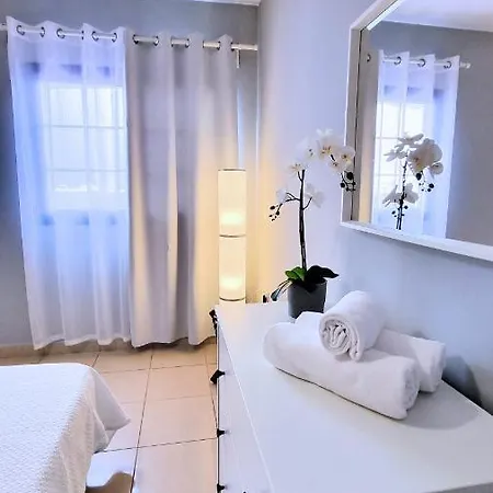 Ξενοδοχείο με διαμερίσματα Calendula 1ºlinea Mar *